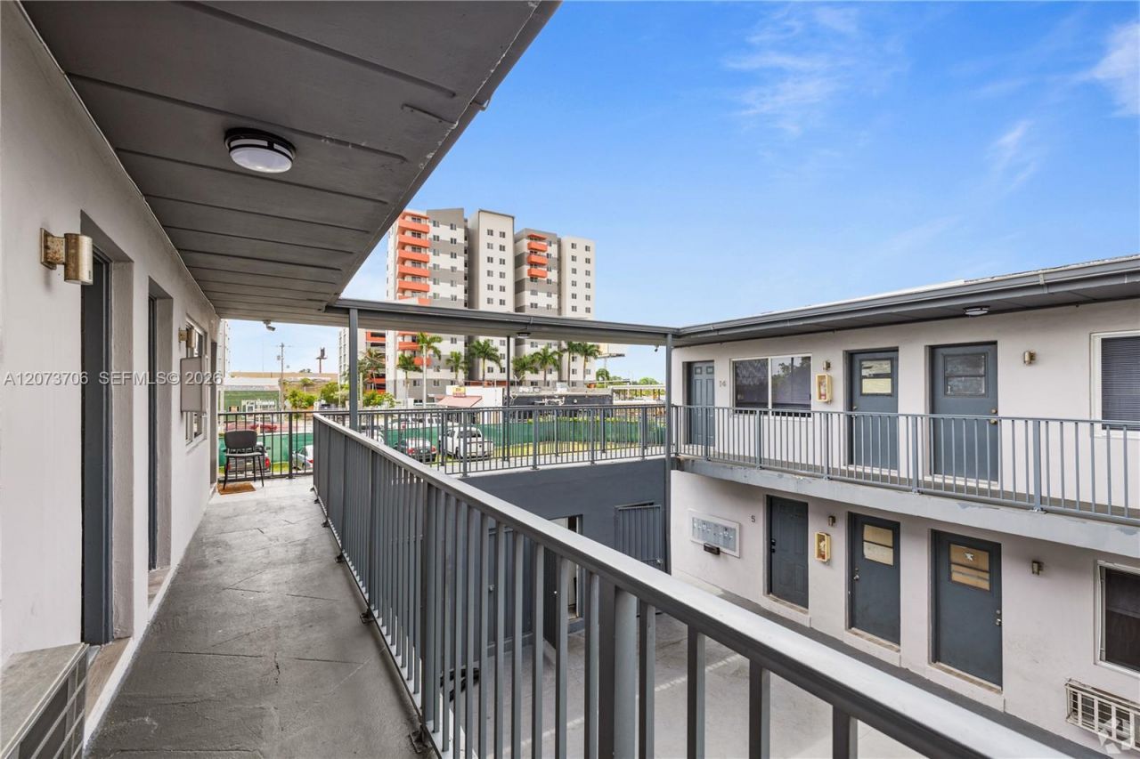 734 NW 80th St , Unit 2, Miami, FL 33150 Photo