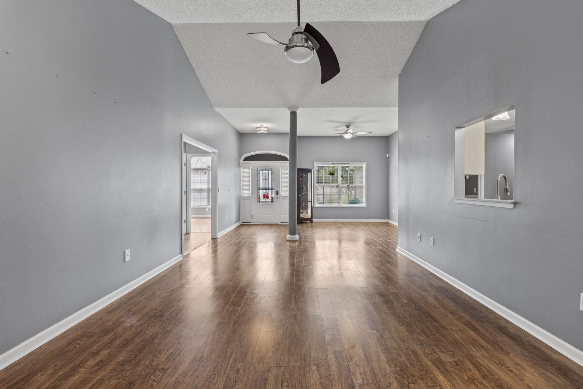 2295 Seaford Dr. Photo 10