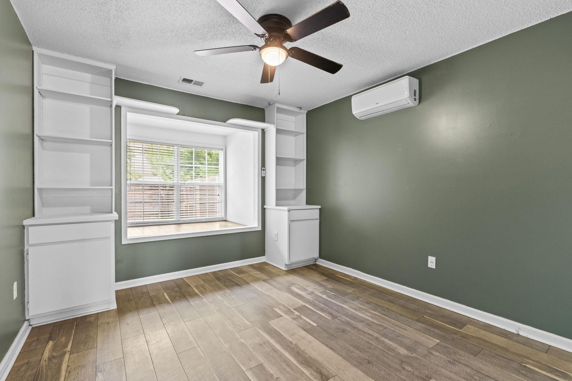 2295 Seaford Dr. Photo 28