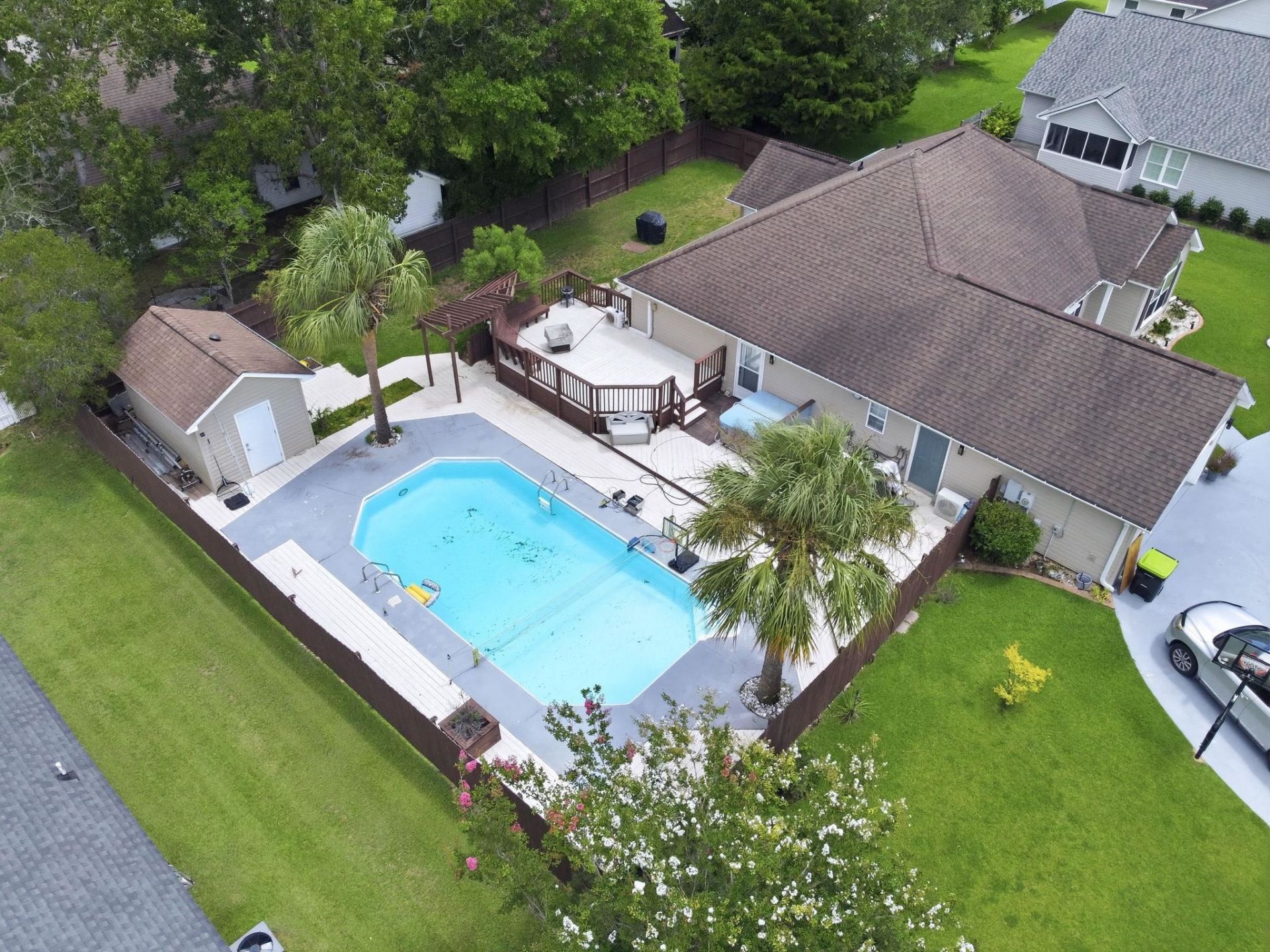 2295 Seaford Dr. Photo 4