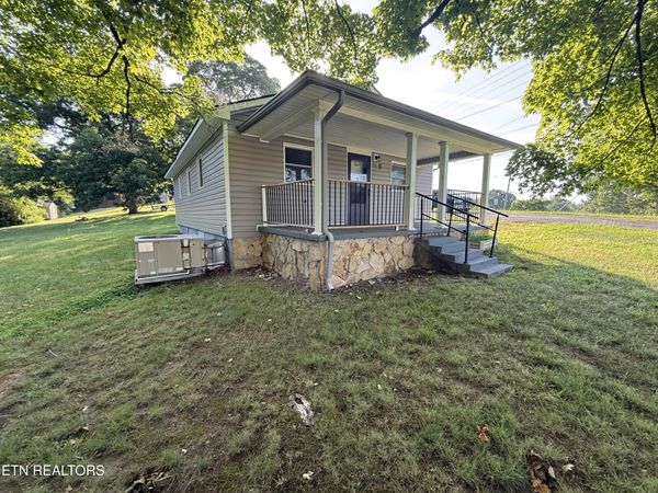 1703 Richardson St, Athens, TN 37303