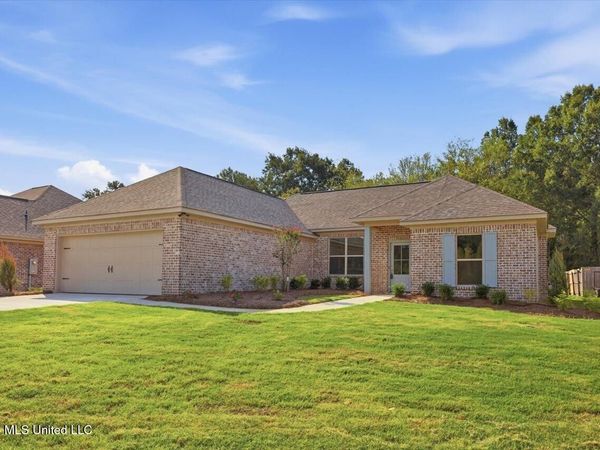 111 Newport Drive, Canton, MS 39046