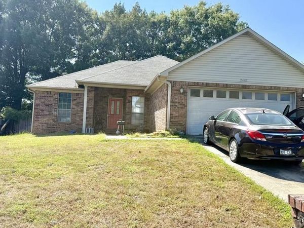 2445 Peabody Drive , Conway, AR 72032