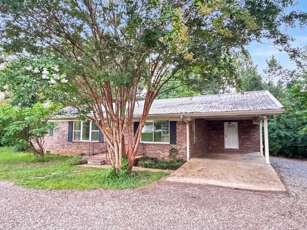 422 W MAIN RD, Adamsville, TN 38310
