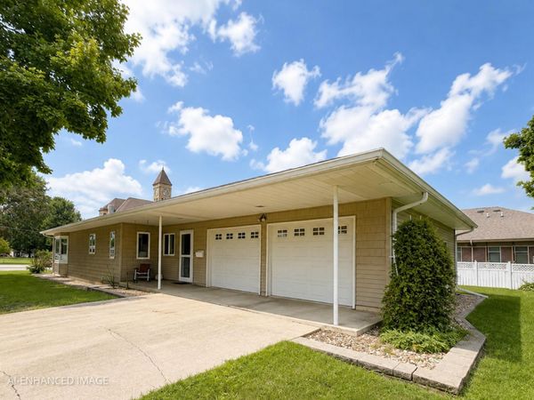 710 H Avenue, Grundy Center, IA 50638