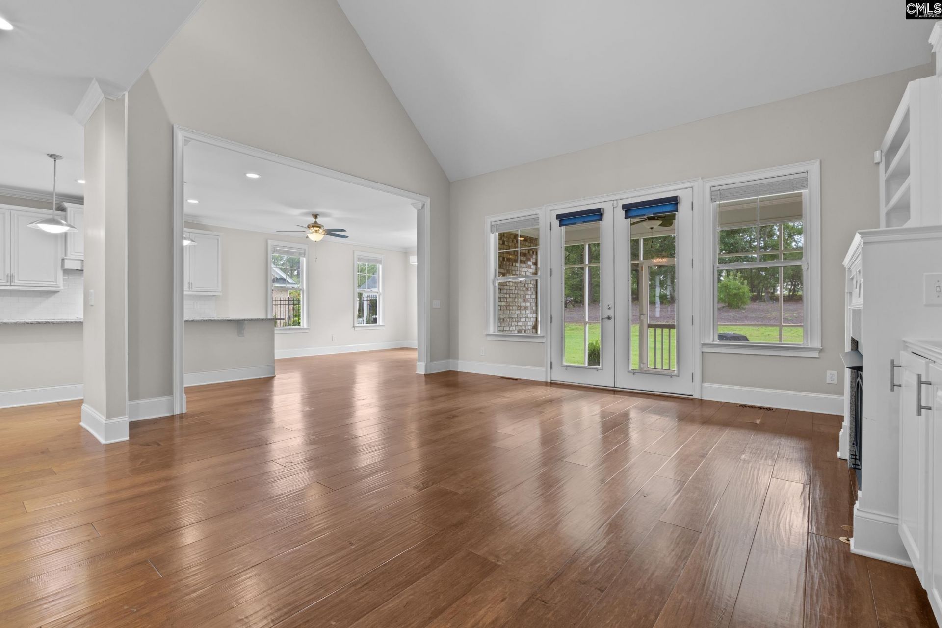 49 Sweetspire Drive Photo 11