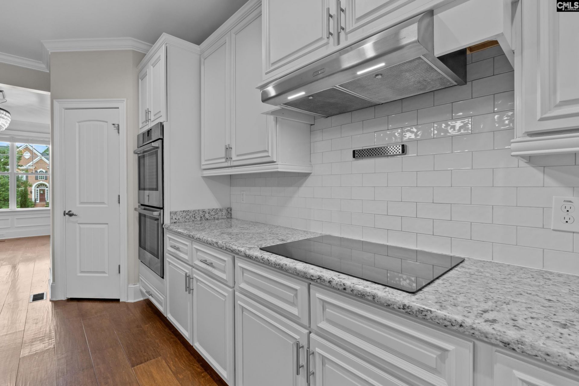 49 Sweetspire Drive Photo 14