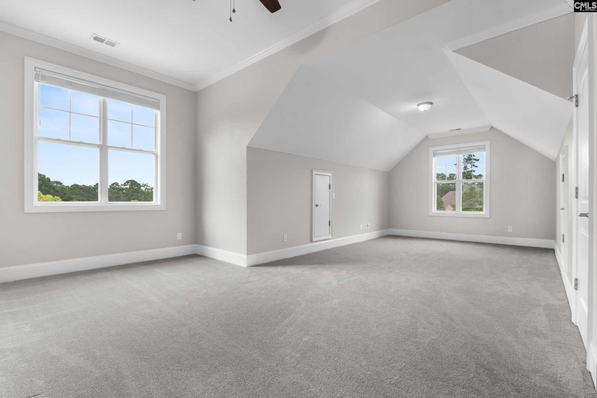 49 Sweetspire Drive Photo 32