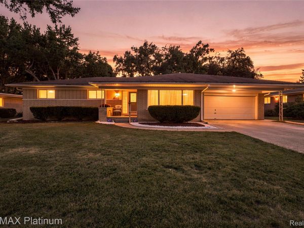 32029 Desmond Drive, Warren, Mi 48093