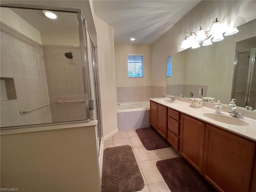 6821 Ascot Dr, Unit 202, Naples, FL 34113 Photo