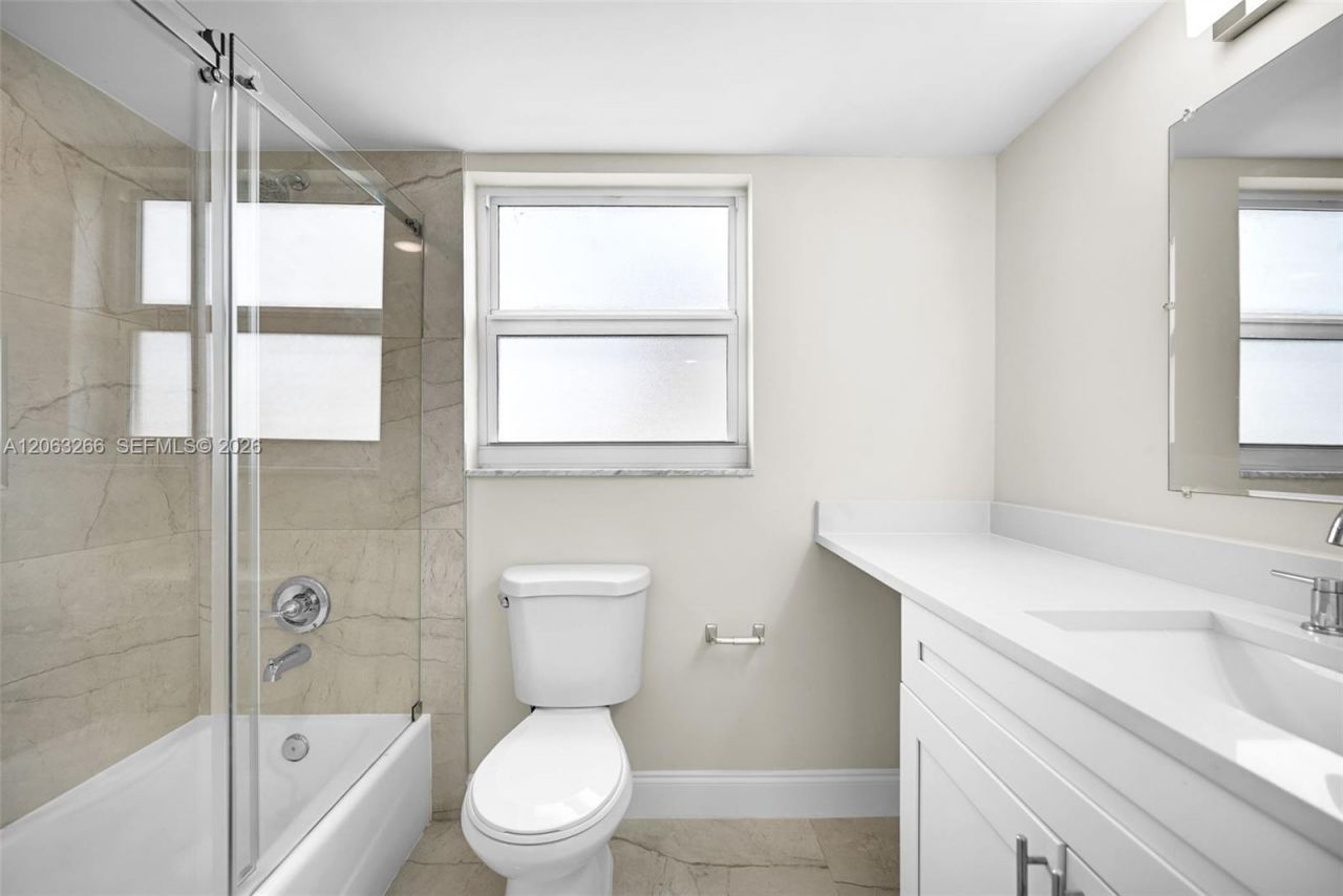 3200 N Palm Aire Dr , Unit 610, Pompano Beach, FL 33069 Photo