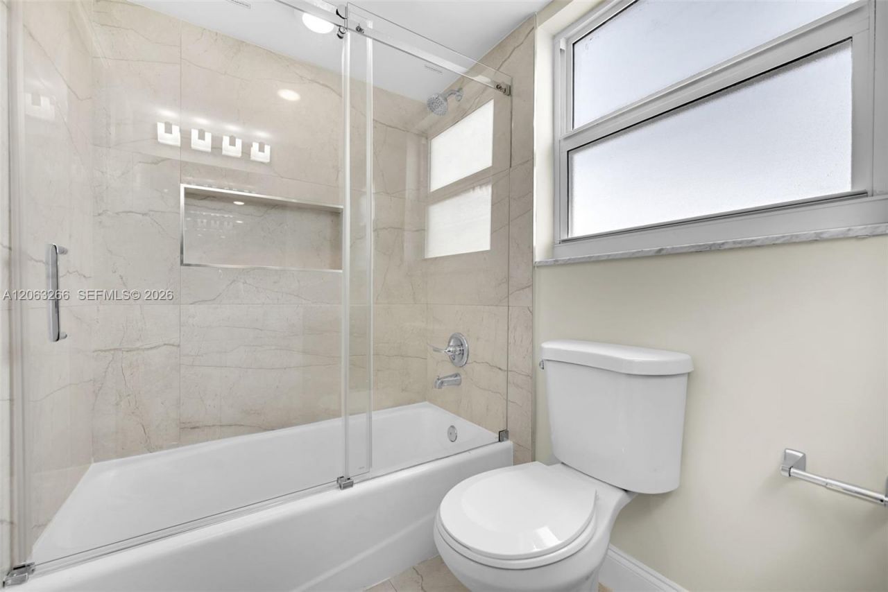 3200 N Palm Aire Dr , Unit 610, Pompano Beach, FL 33069 Photo