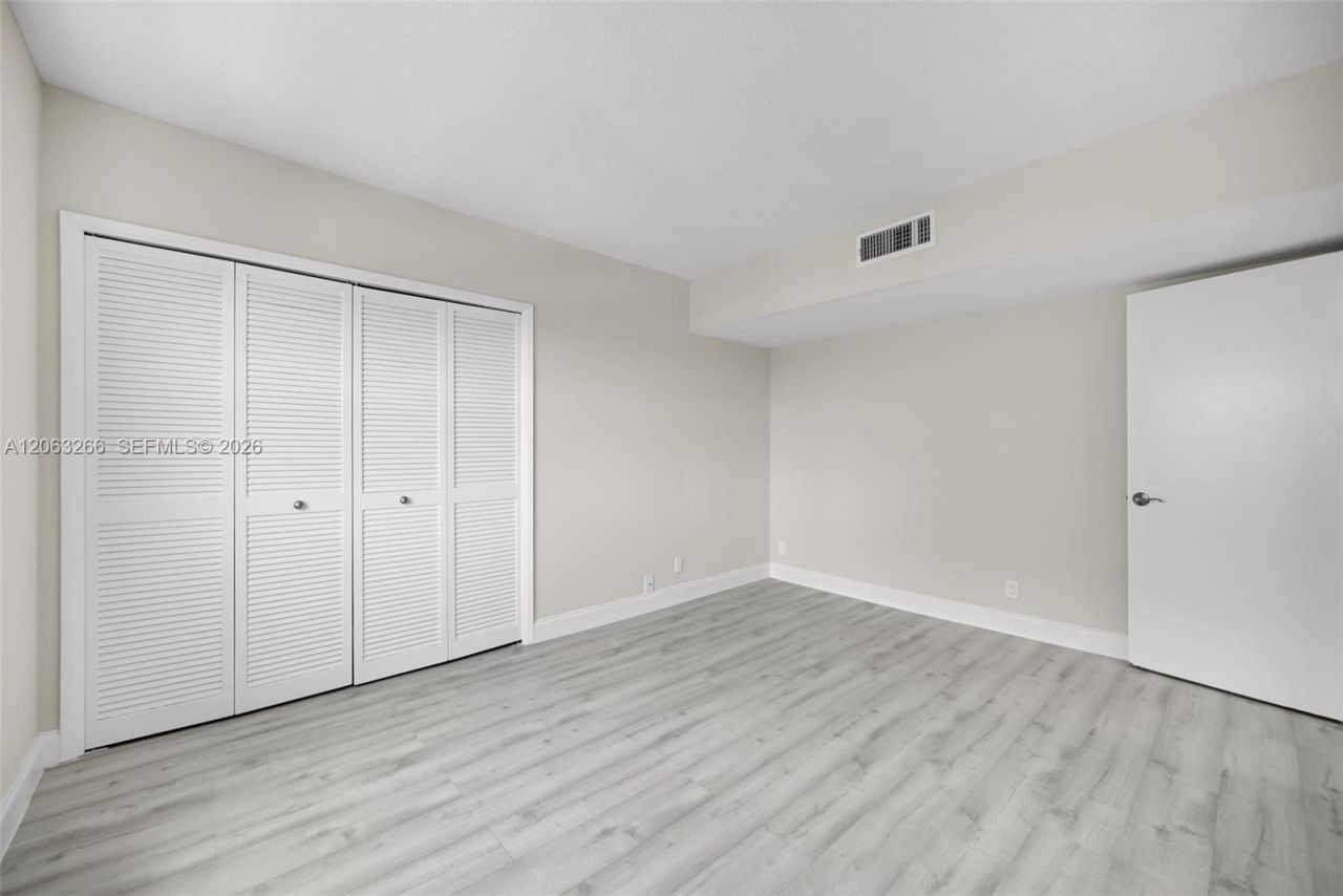 3200 N Palm Aire Dr , Unit 610, Pompano Beach, FL 33069 Photo