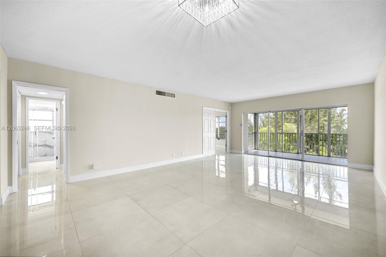 3200 N Palm Aire Dr , Unit 610, Pompano Beach, FL 33069 Photo