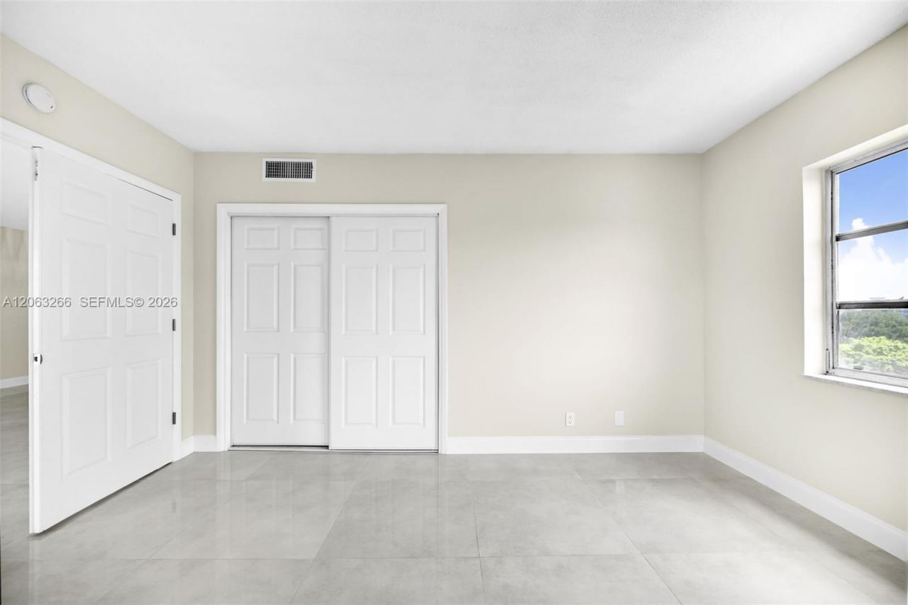 3200 N Palm Aire Dr , Unit 610, Pompano Beach, FL 33069 Photo