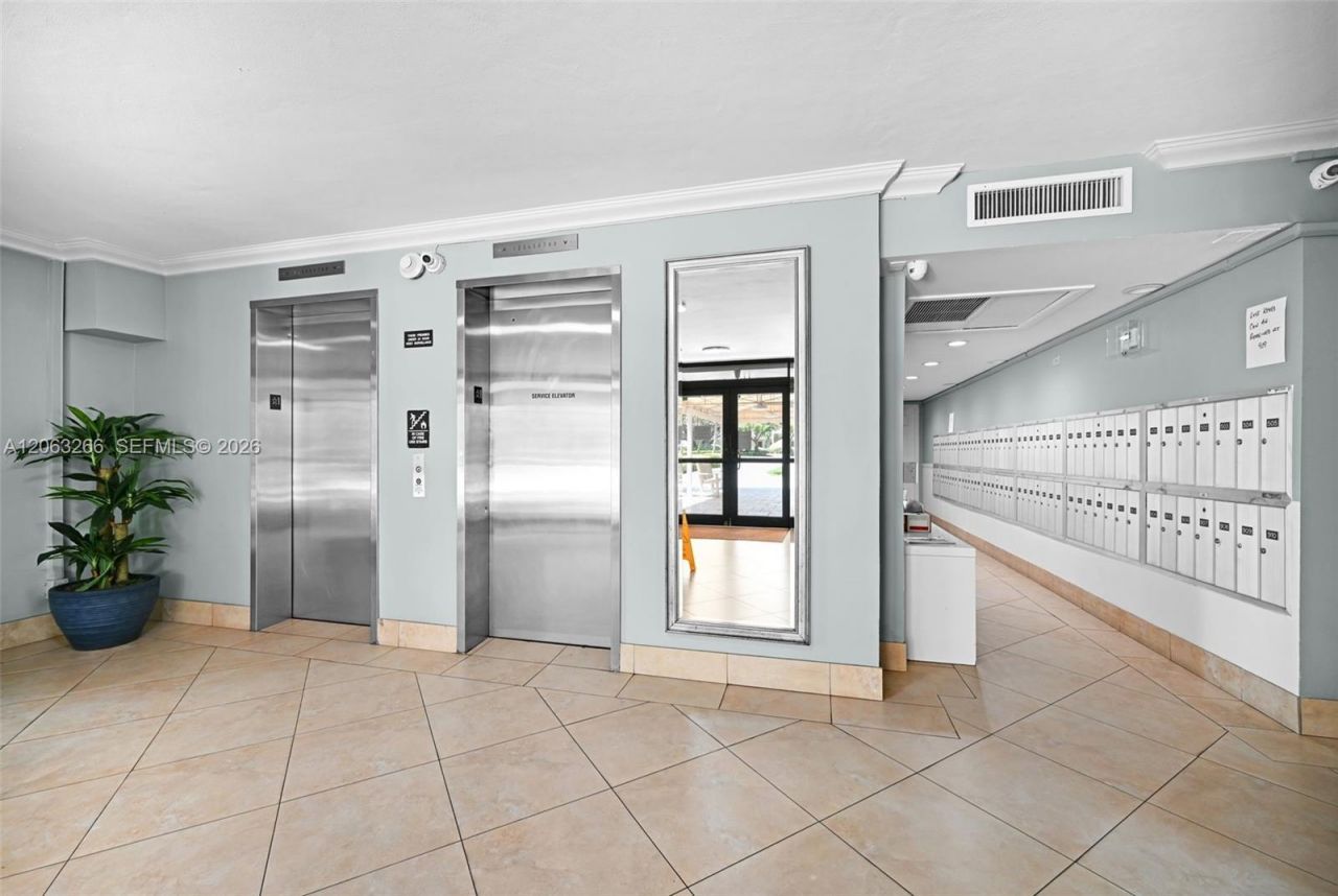 3200 N Palm Aire Dr , Unit 610, Pompano Beach, FL 33069 Photo