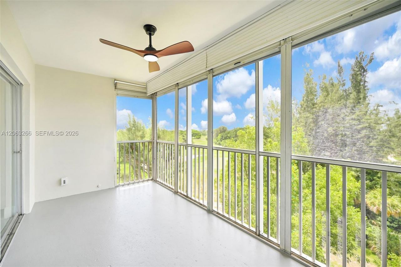 3200 N Palm Aire Dr , Unit 610, Pompano Beach, FL 33069 Photo