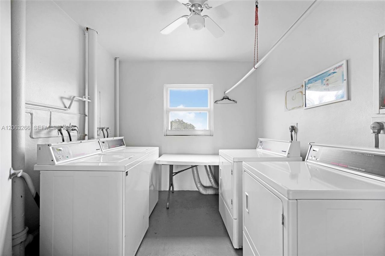 3200 N Palm Aire Dr , Unit 610, Pompano Beach, FL 33069 Photo