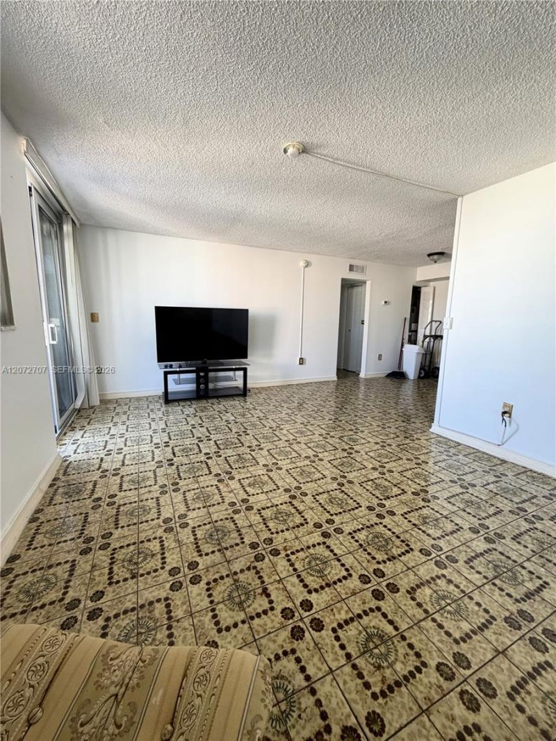 720 Collins Ave , Unit 502, Miami Beach, FL 33139 Photo