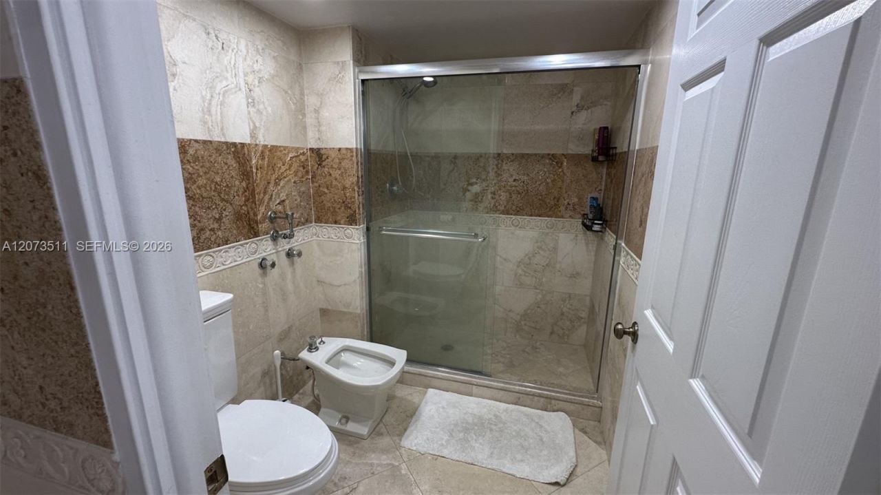 210 174th St , Unit 1119, Sunny Isles Beach, FL 33160 Photo