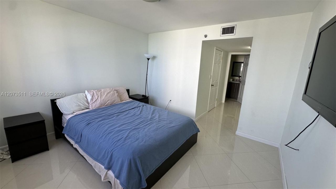 210 174th St , Unit 1119, Sunny Isles Beach, FL 33160 Photo