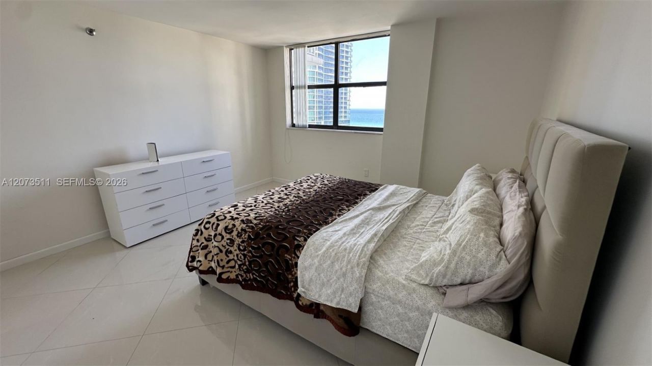 210 174th St , Unit 1119, Sunny Isles Beach, FL 33160 Photo