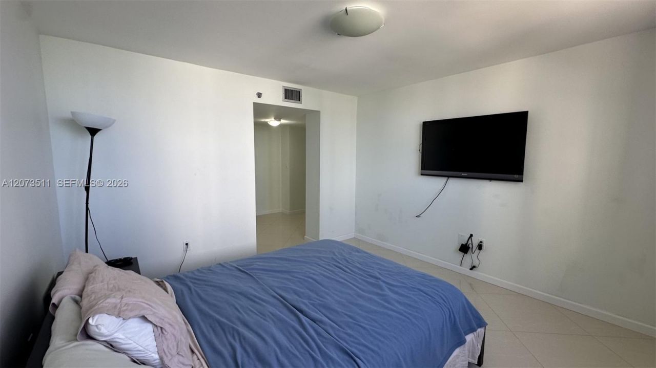210 174th St , Unit 1119, Sunny Isles Beach, FL 33160 Photo