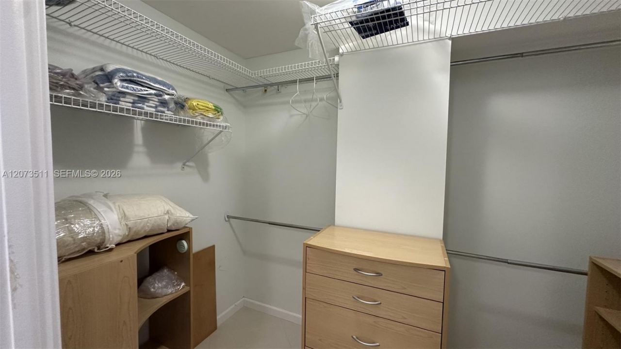 210 174th St , Unit 1119, Sunny Isles Beach, FL 33160 Photo