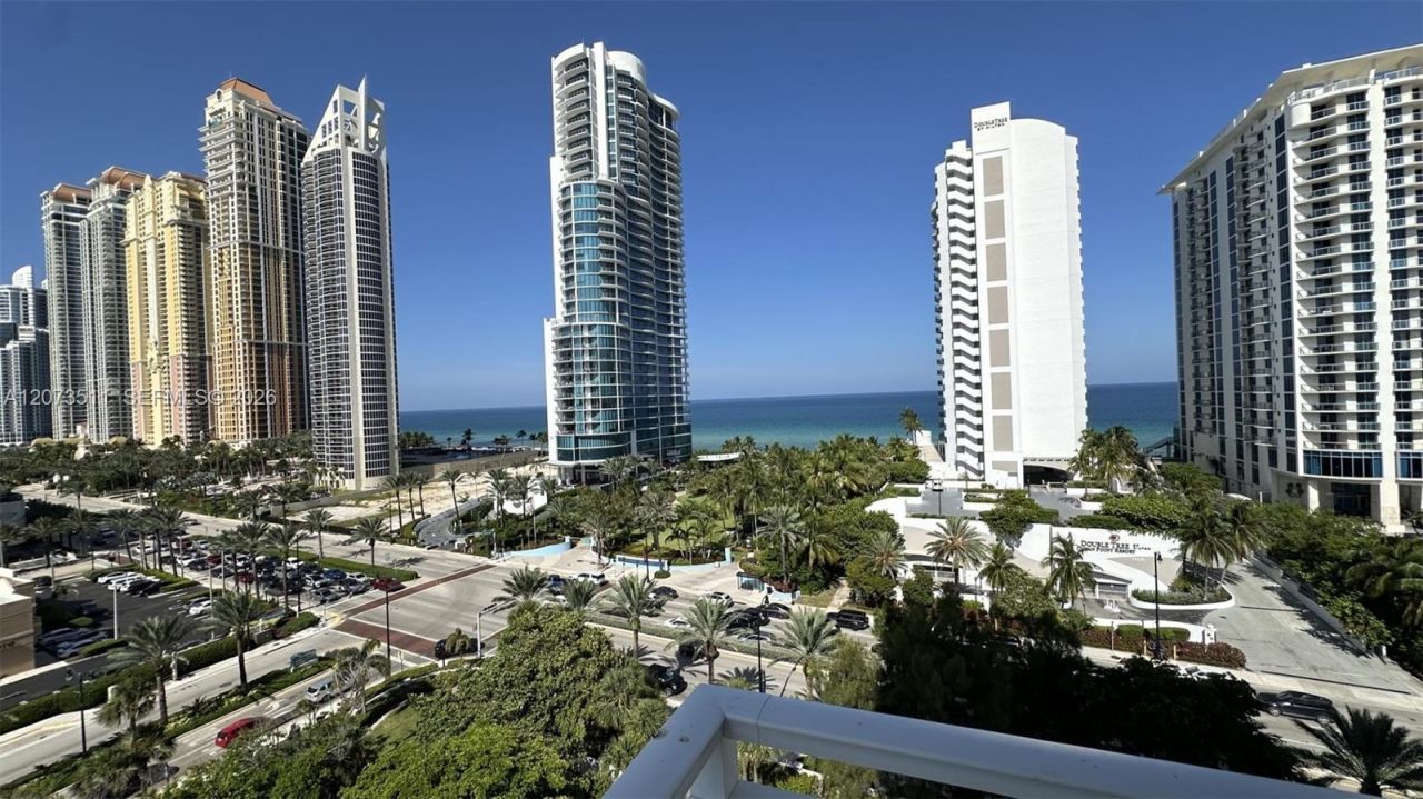 210 174th St , Unit 1119, Sunny Isles Beach, FL 33160 Photo