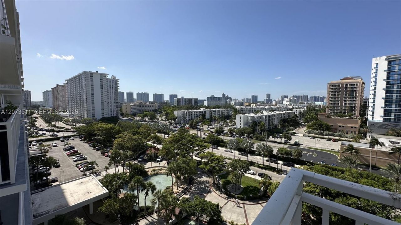 210 174th St , Unit 1119, Sunny Isles Beach, FL 33160 Photo