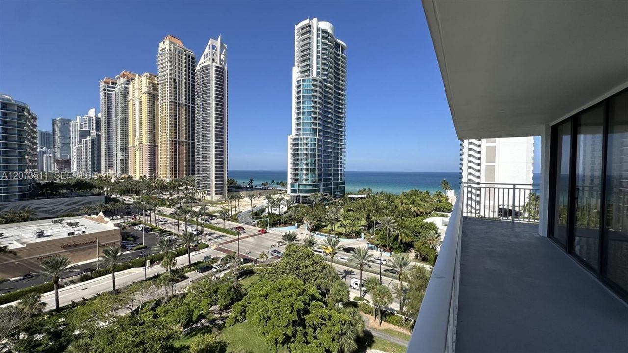 210 174th St , Unit 1119, Sunny Isles Beach, FL 33160 Photo
