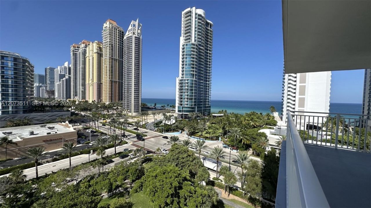 210 174th St , Unit 1119, Sunny Isles Beach, FL 33160 Photo