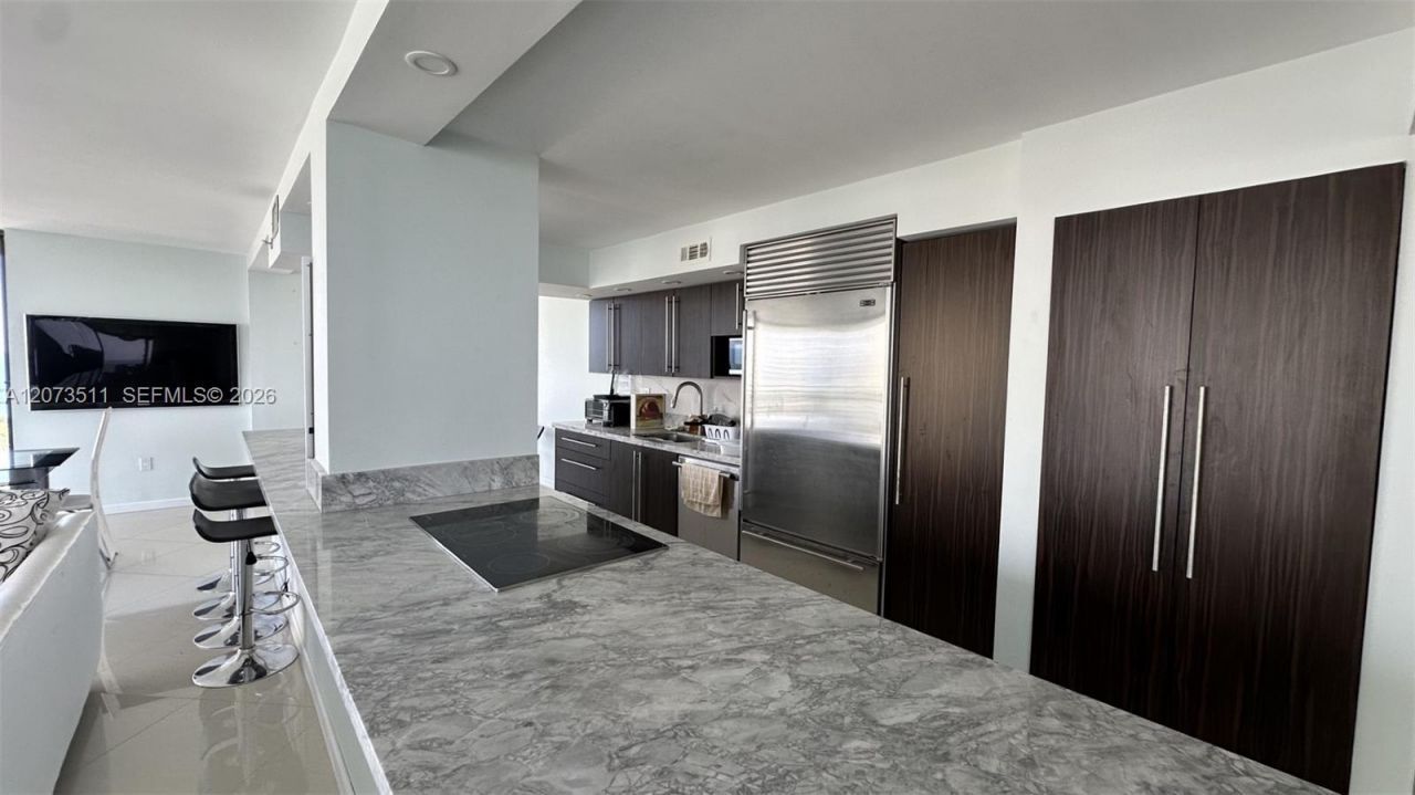 210 174th St , Unit 1119, Sunny Isles Beach, FL 33160 Photo