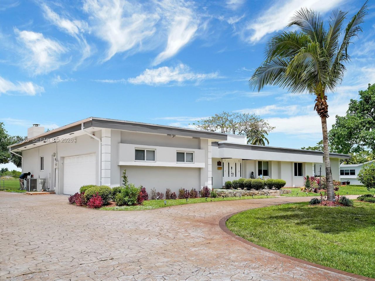 621 E Tropical Way , Plantation, FL 33317 Photo
