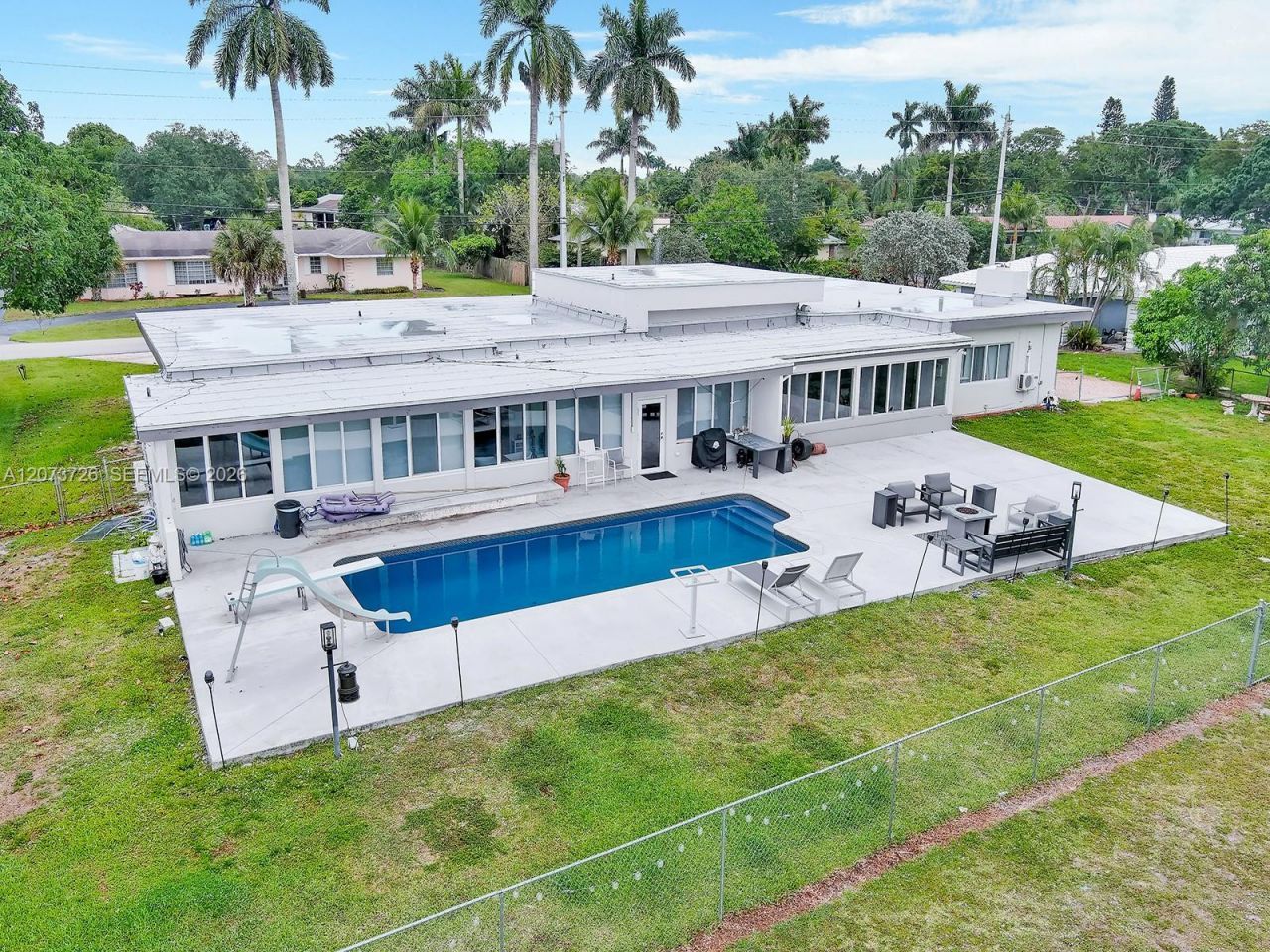 621 E Tropical Way , Plantation, FL 33317 Photo