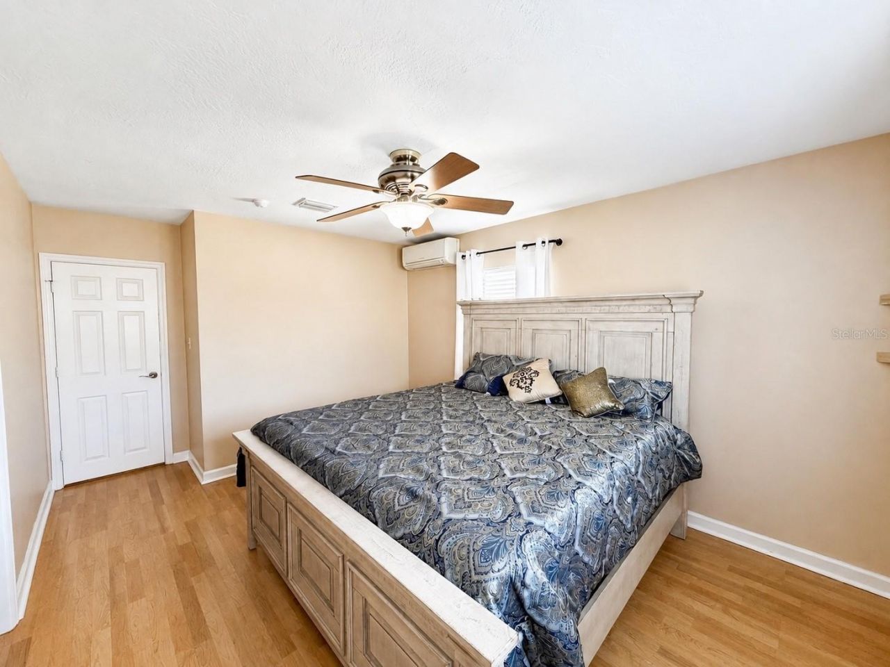 6949 31st Avenue N, Saint Petersburg, FL 33710 Photo