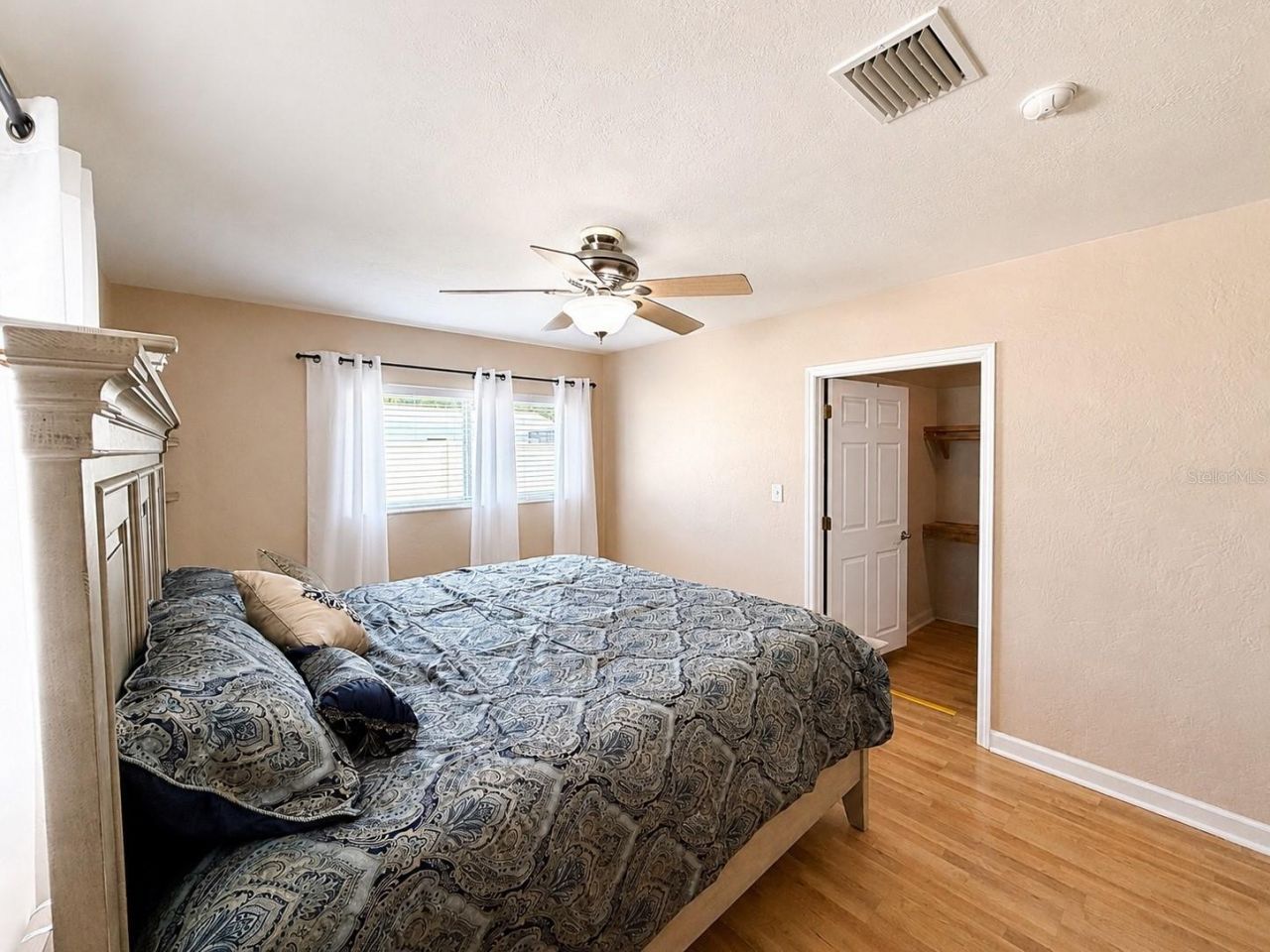 6949 31st Avenue N, Saint Petersburg, FL 33710 Photo