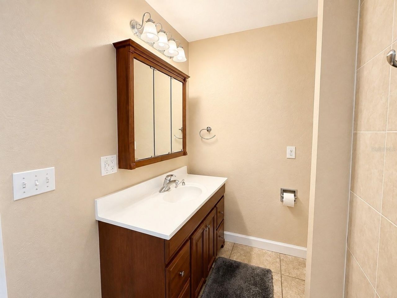 6949 31st Avenue N, Saint Petersburg, FL 33710 Photo