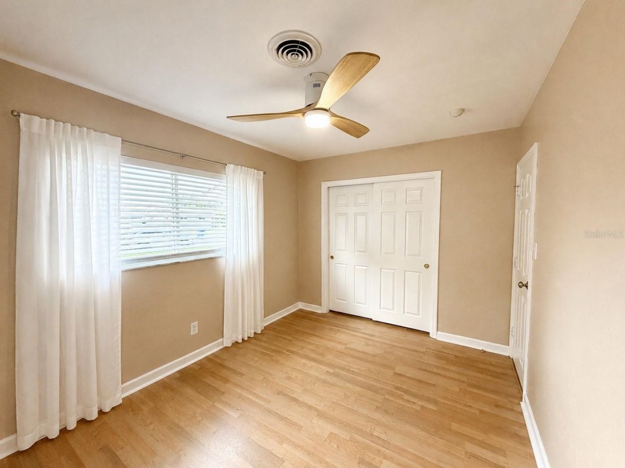 6949 31st Avenue N, Saint Petersburg, FL 33710 Photo