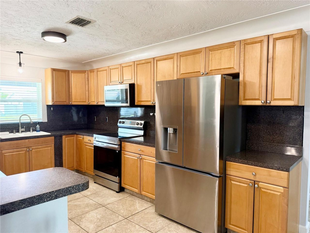 6949 31st Avenue N, Saint Petersburg, FL 33710 Photo