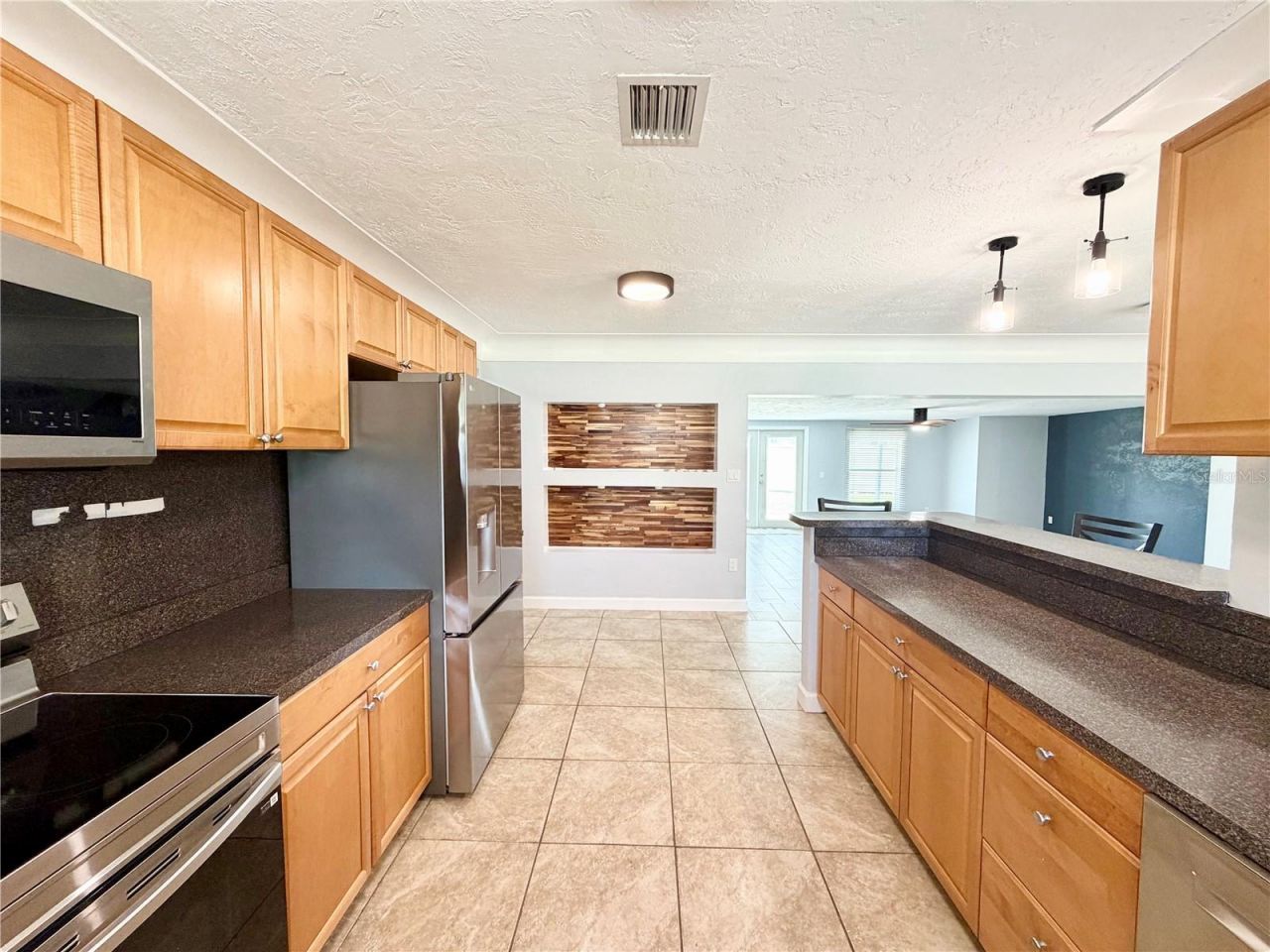 6949 31st Avenue N, Saint Petersburg, FL 33710 Photo