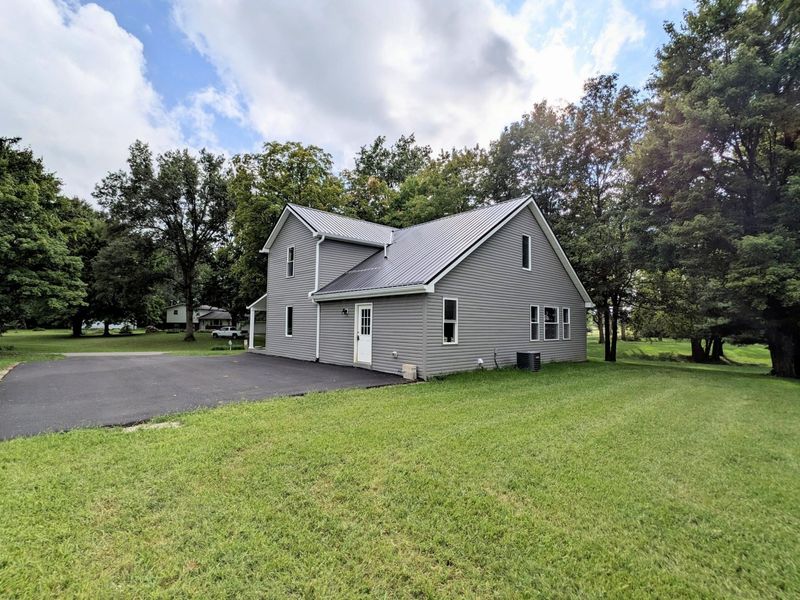 8914 Woodhaven Road, Johnstown, OH 43031 Photo 2