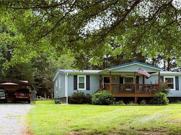 1094 Traphill Union Road, Traphill, NC 28685