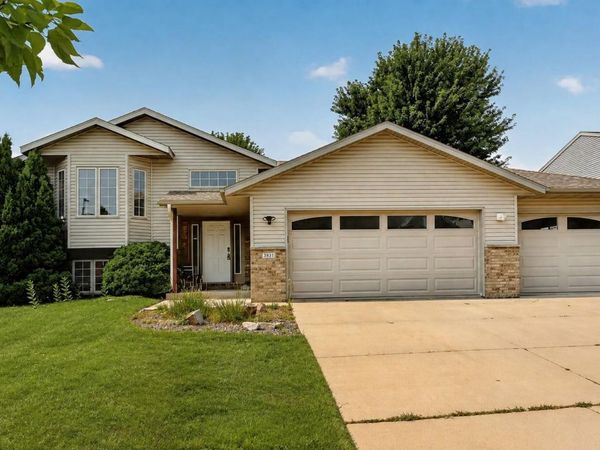 3931 Birmingham Lane NW, Rochester, MN 55901