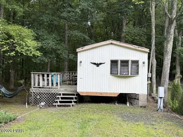 137 LOCUST LAKE Drive, Milford, PA 18337