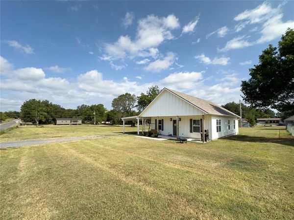 609 Kali Inla Avenue, Hartshorne, OK 74547