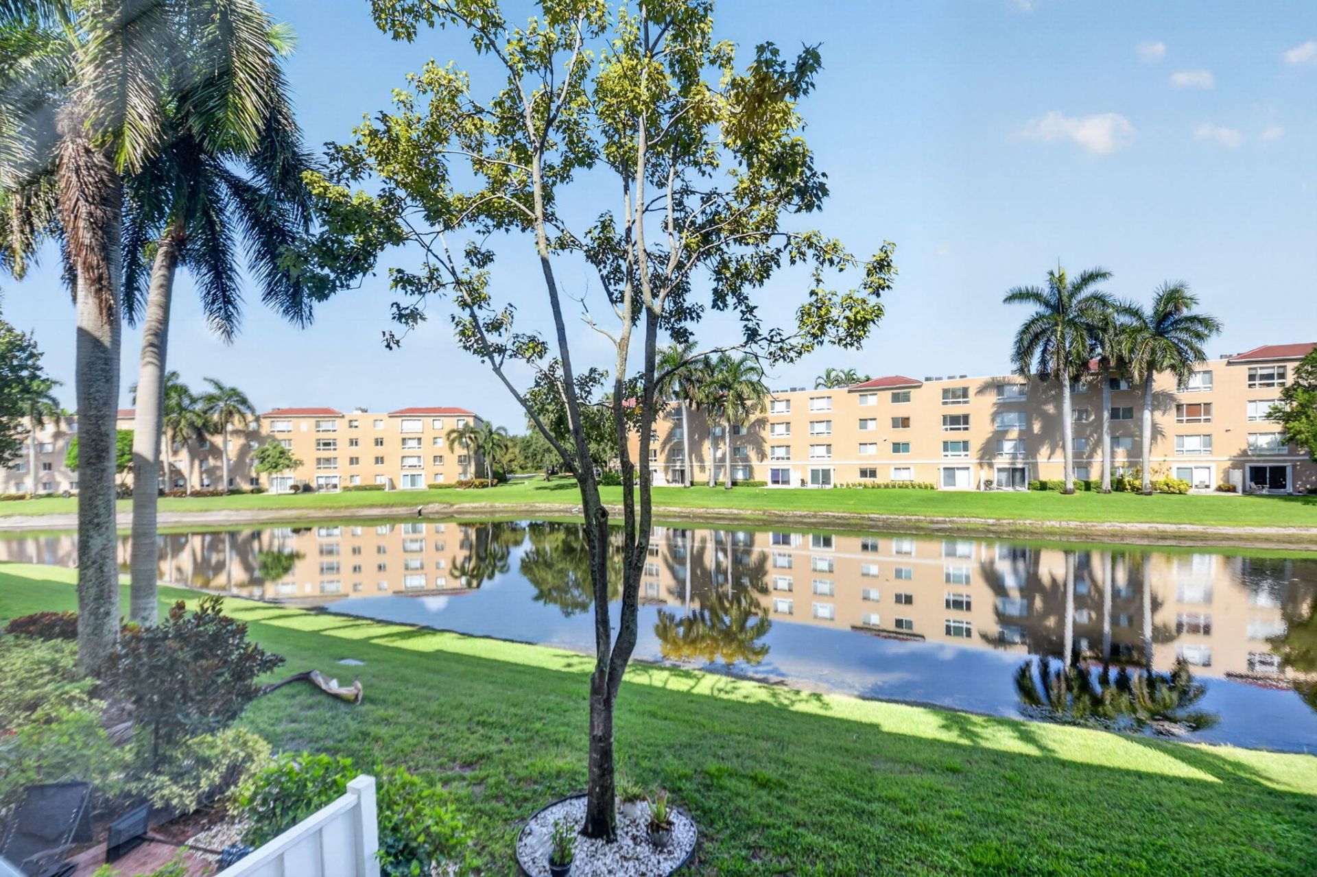 12511 Imperial Isle Drive, Unit 205, Boynton Beach, FL 33437 Photo