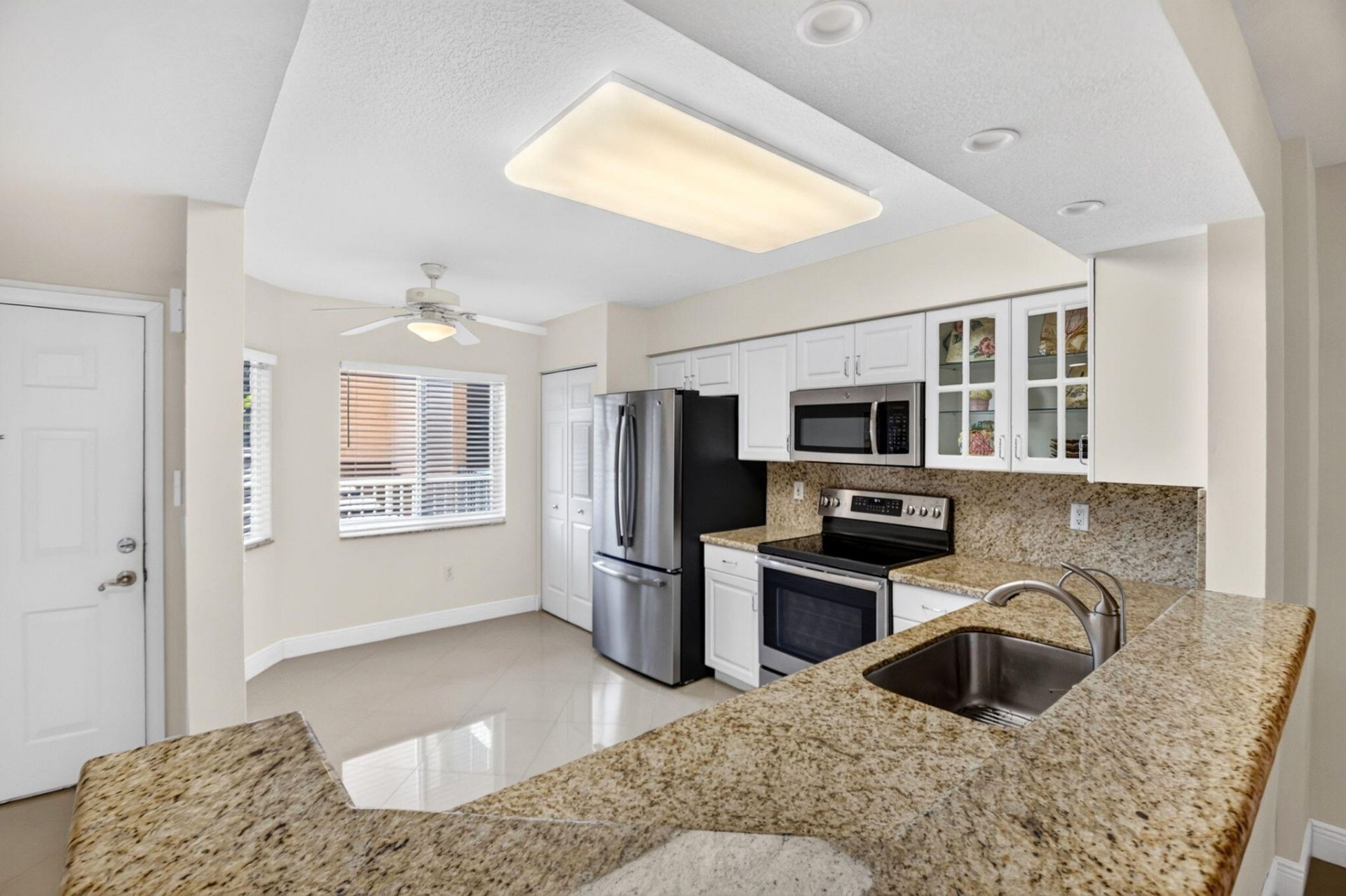 12511 Imperial Isle Drive, Unit 205, Boynton Beach, FL 33437 Photo