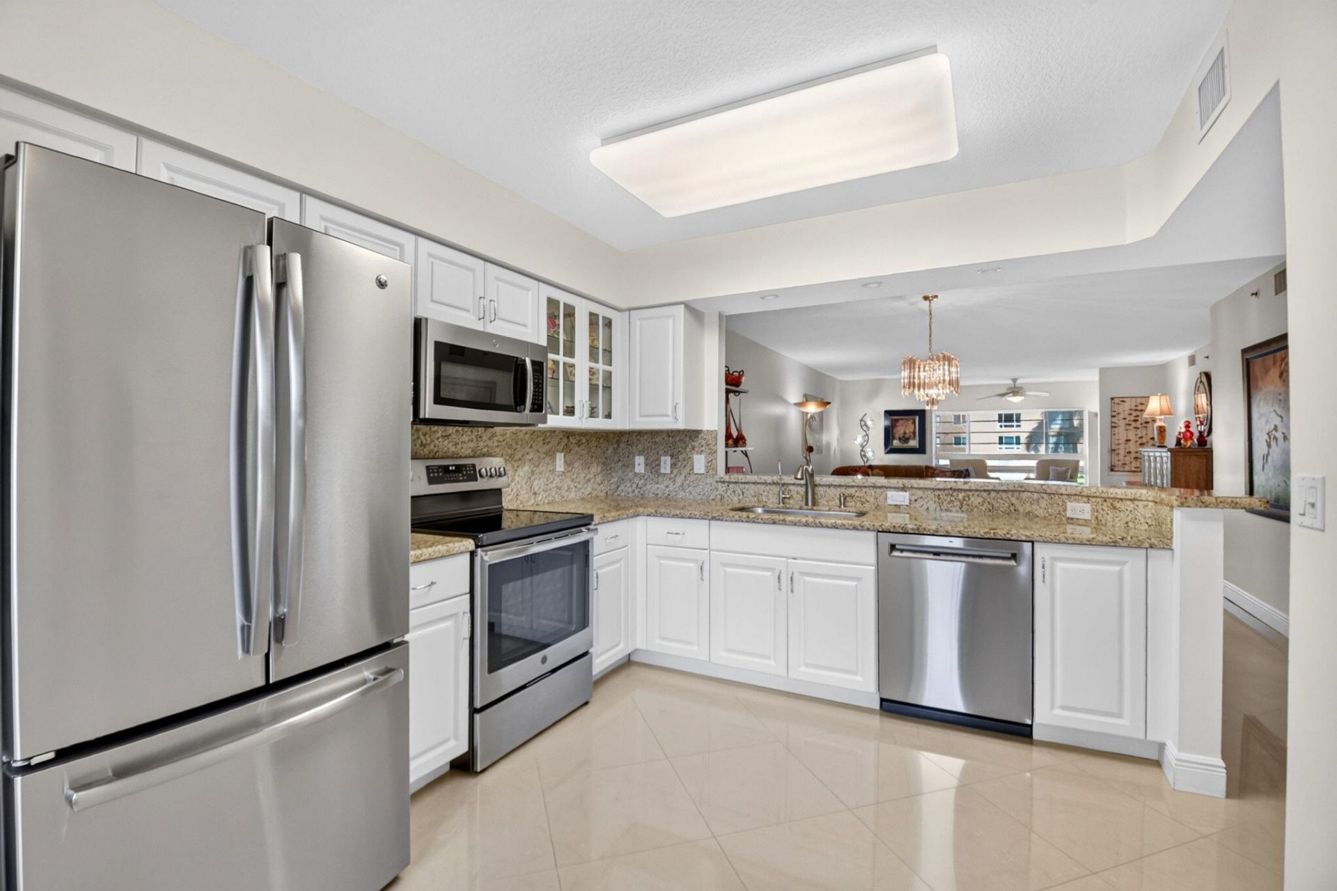 12511 Imperial Isle Drive, Unit 205, Boynton Beach, FL 33437 Photo