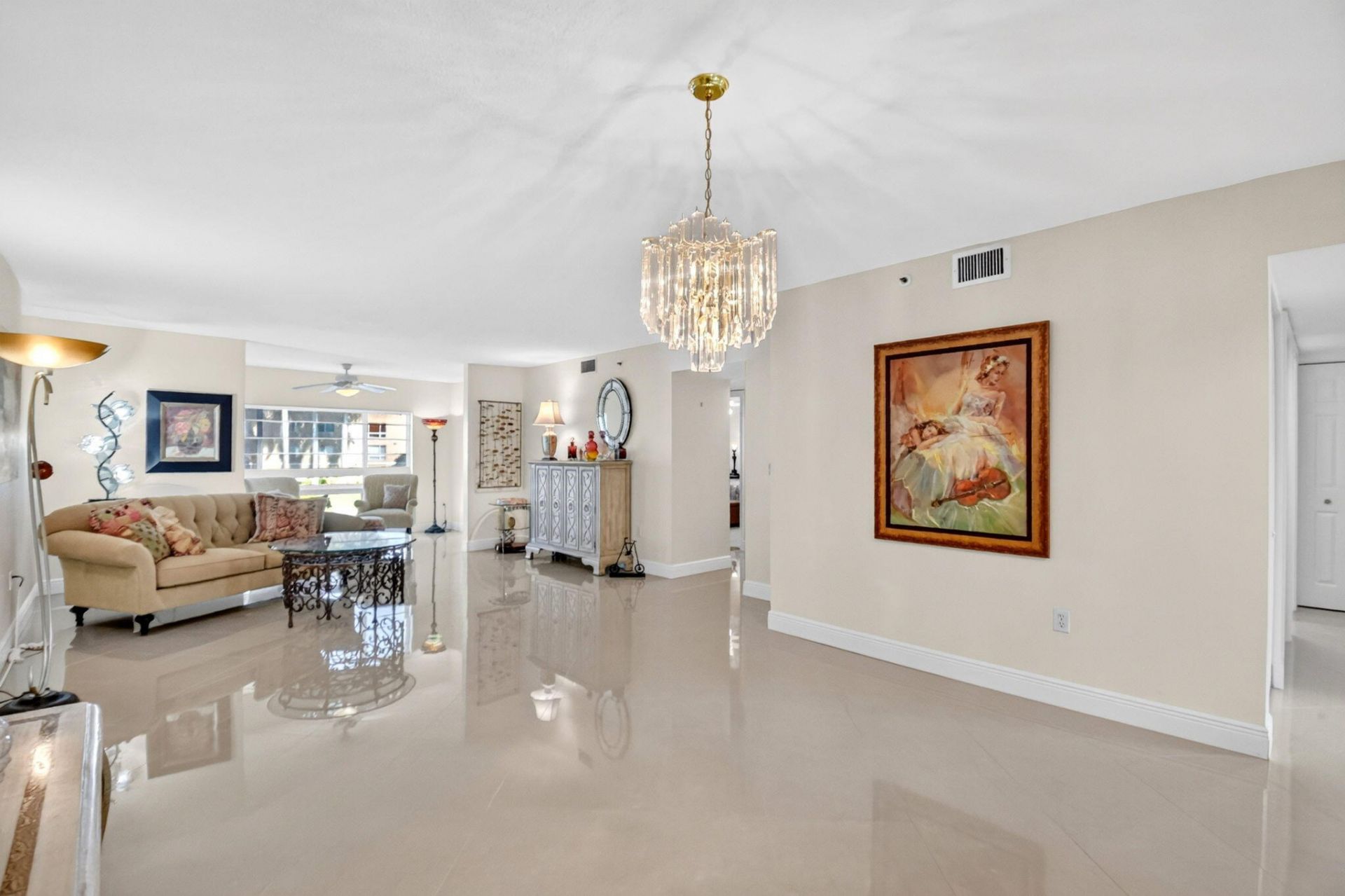12511 Imperial Isle Drive, Unit 205, Boynton Beach, FL 33437 Photo